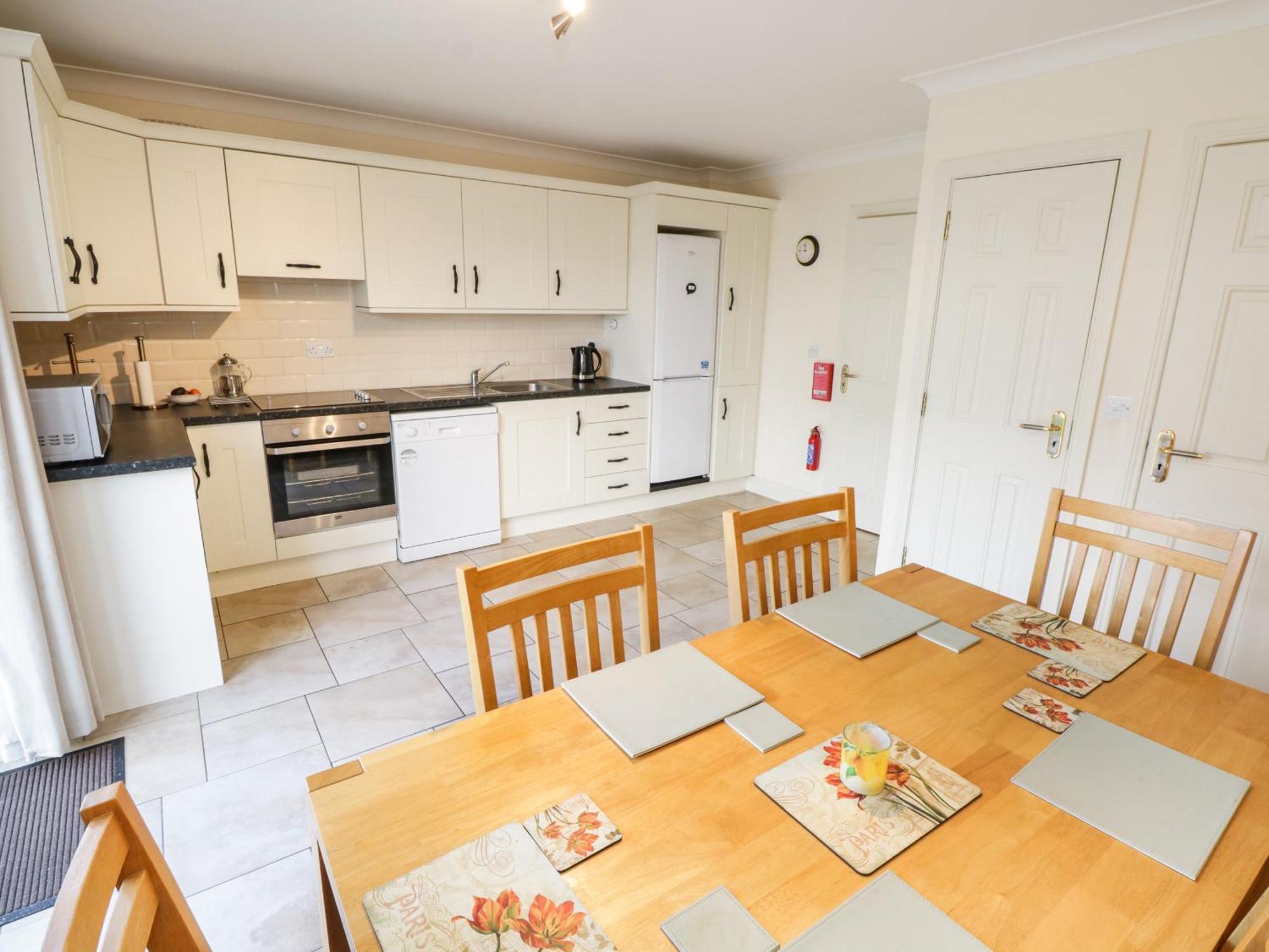 Sea Breeze Holiday Home Enniscrone Exteriör bild